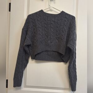 Aritzia Sunday Best Cropped Sweater